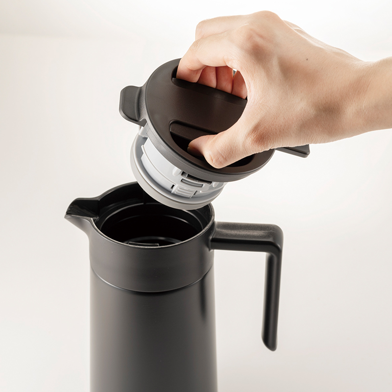 Thermal Servers and Tumblers