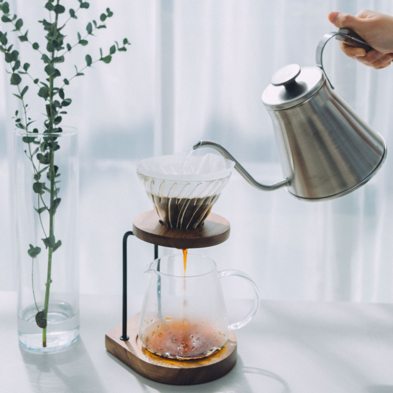 V60 Barista Server Walnut, 600mL